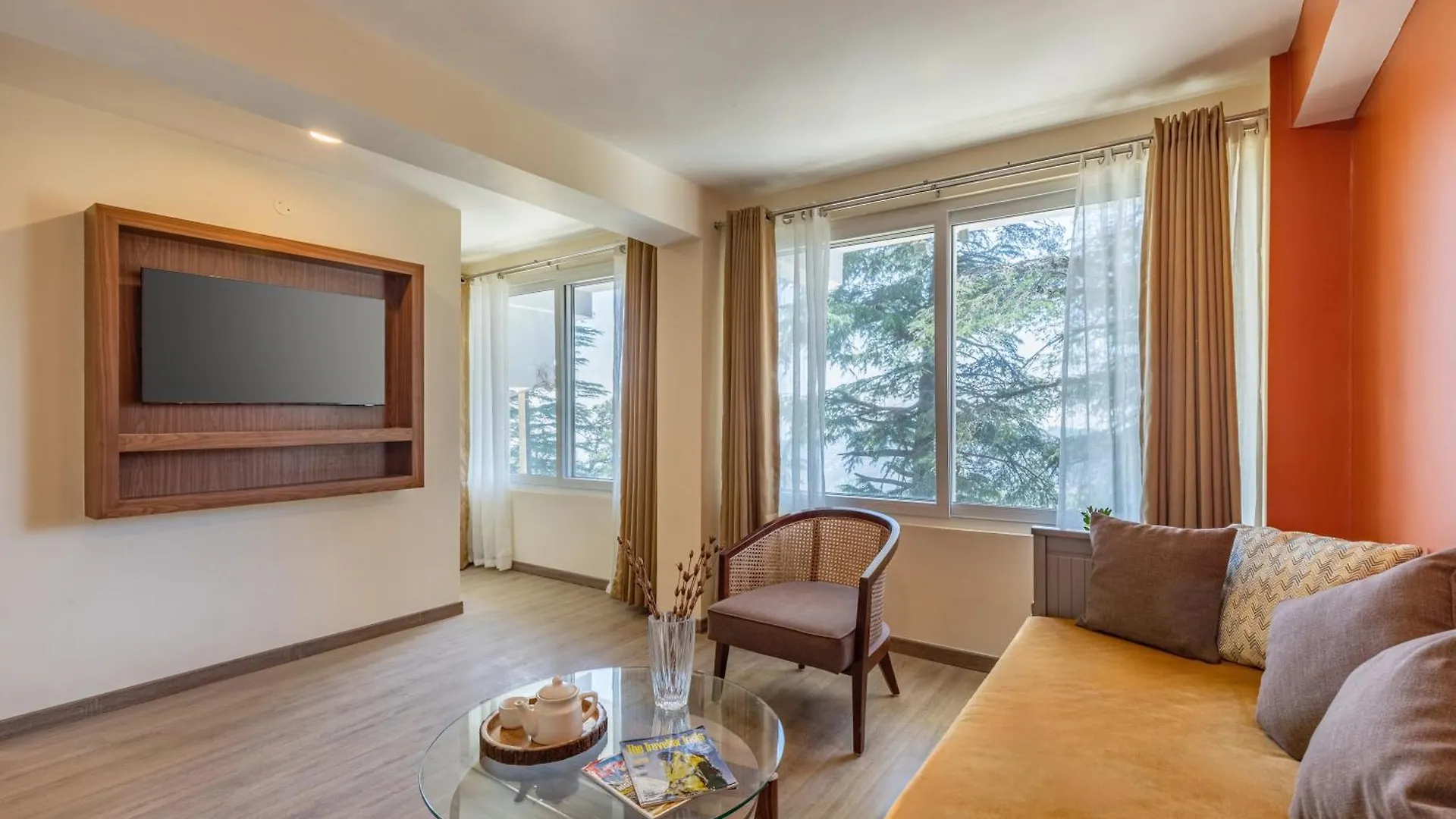 Alaya Stays 1 Bhk With Balcony & Breathtaking View - Baljees Melville Divine Shimla India