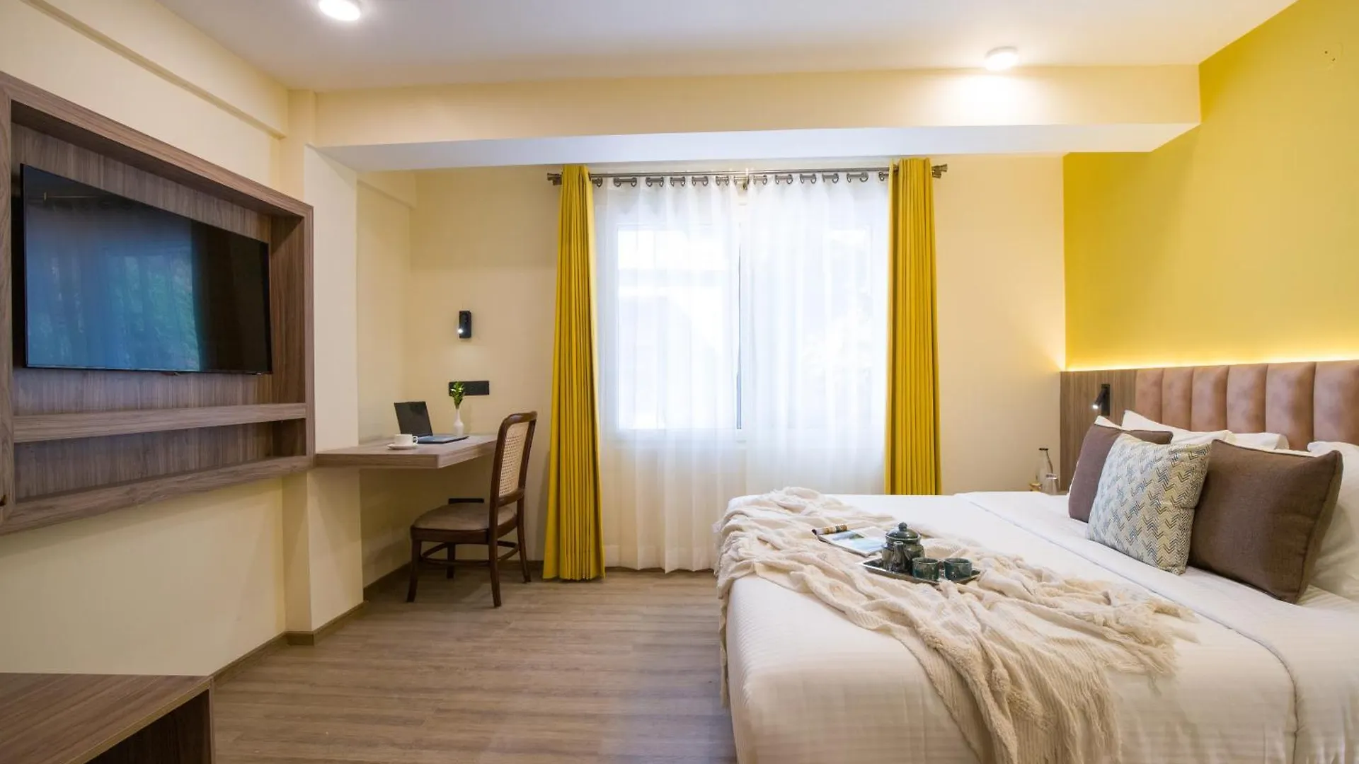 Alaya Stays 1 Bhk With Balcony & Breathtaking View - Baljees Melville Divine Shimla Apartamento
